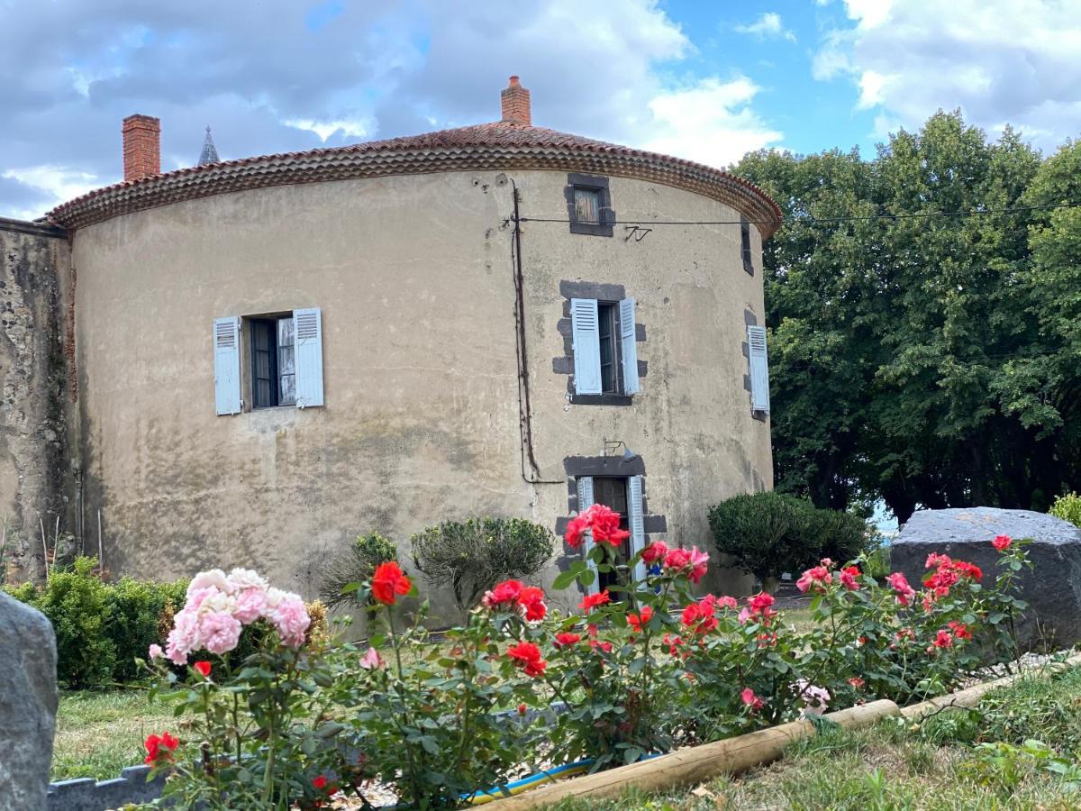 Tour Du Chateau De Gondole Le Cendre Luaran gambar